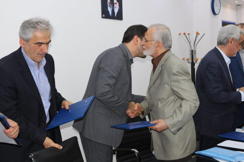مراسم تقدیر از روسای پیشین موسسه آموزش عالی مهر البرز (اسفند96)